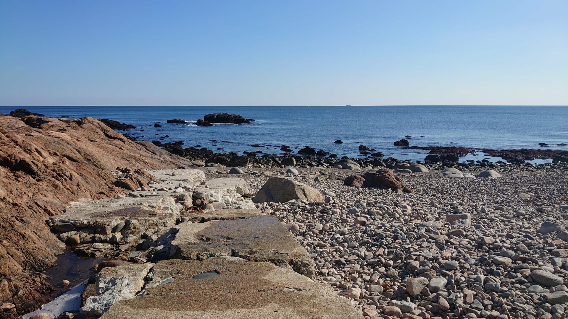 Bass Rocks (at Grapevine Road) - East Coast Divers